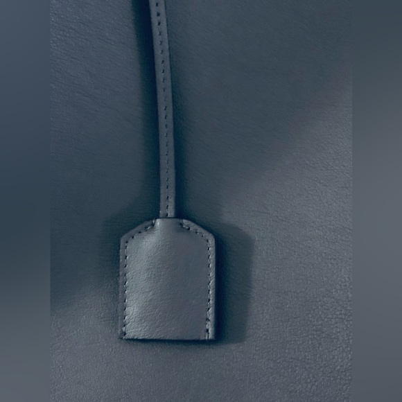 SAINT LAURENT•TOTE BAG W/WALLET•GRAY•NWOT - Picture 15 of 16